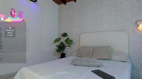 alannarouge online show from June 2026 11:27:02 AM