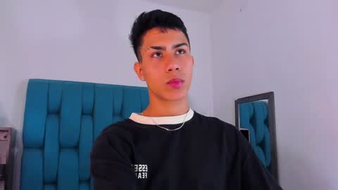 Snapshot of alannaughty_ chatting on December 2024 08:53:01 PM alannaughty_ online show from December 2024 08:53:01 PM