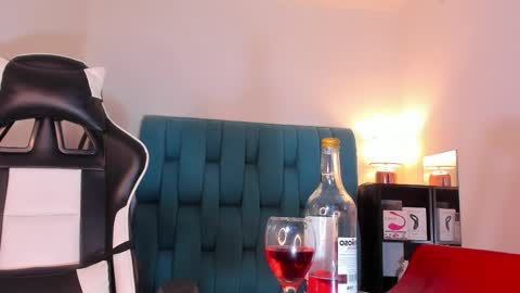 Snapshot of alannaughty_ chatting on February 2025 03:54:01 AM alannaughty_ online show from February 2025 03:54:01 AM