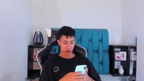 Snapshot of alannaughty_ chatting on February 2025 09:04:02 PM alannaughty_ online show from February 2025 09:04:02 PM