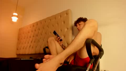 alantrickz365 online show from September 2025 04:46:02 AM