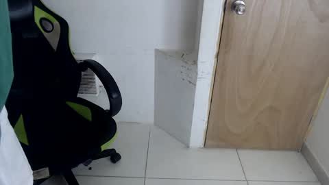 alantrickz365 online show from October 2025 05:44:01 PM