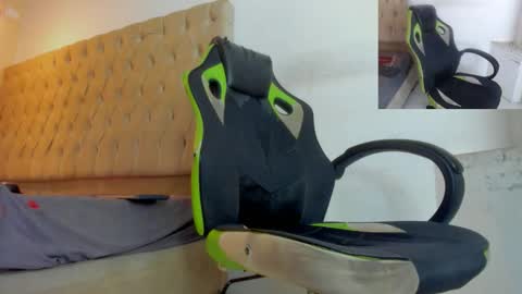 alantrickz365 online show from January 2026 03:01:02 AM