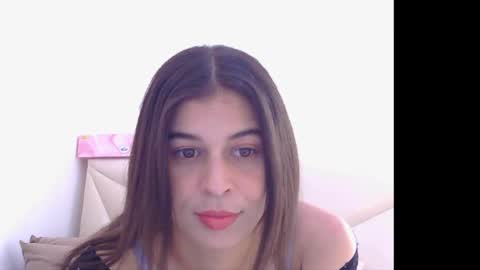 Snapshot of alaouirim25 chatting on April 2026 01:26:02 PM AllylicArabis online show from April 2026 01:26:02 PM
