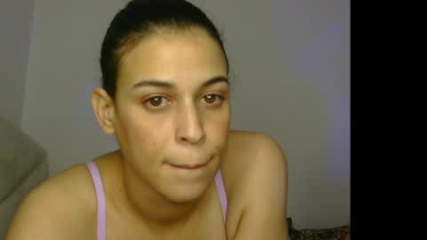Snapshot of alaouirim25 chatting on June 2026 10:54:01 PM AllylicArabis online show from June 2026 10:54:01 PM