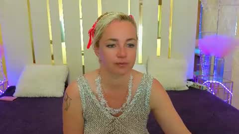 Snapshot of alaska_si chatting on June 2026 05:21:02 AM alaska_si online show from June 2026 05:21:02 AM