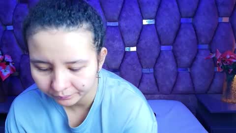 Snapshot of alasmith_ chatting on June 2026 02:23:02 AM AlaSmith online show from June 2026 02:23:02 AM