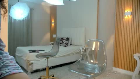 Alaya online show from December 2025 08:04:02 PM