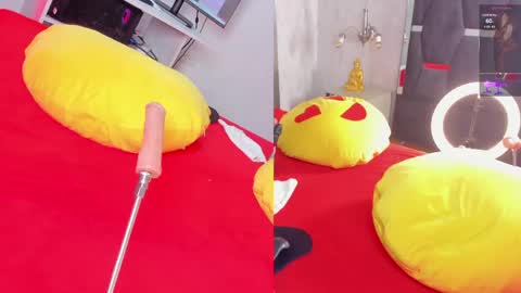 Alazsanna online show from April 2026 11:29:01 PM