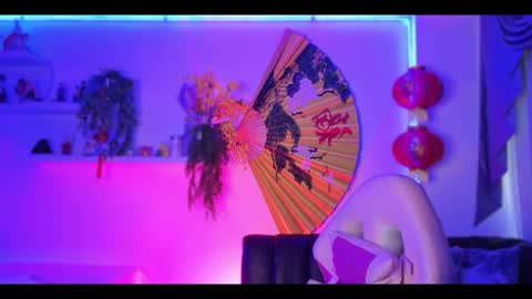 albaandthayron online show from November 2025 12:05:02 PM