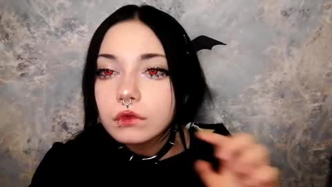 Im Katrina online show from October 2025 06:36:01 PM