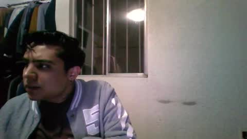albertoarenas16 online show from April 2026 06:18:01 AM