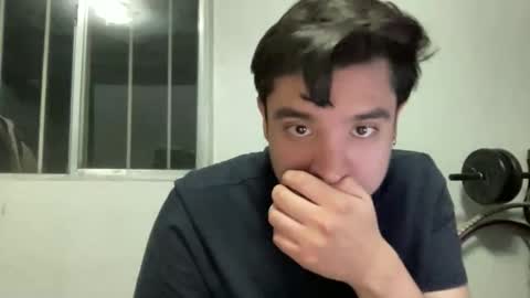 albertoarenas16 online show from April 2026 07:09:02 AM