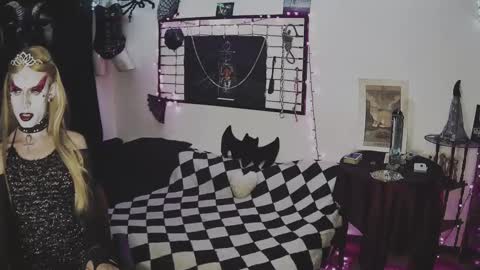 Mistic witch online show from February 2025 03:32:01 AM