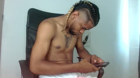 ale_squirt333 online show from February 2026 02:24:02 PM