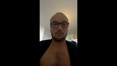 aleadr online show from December 2024 07:01:02 PM