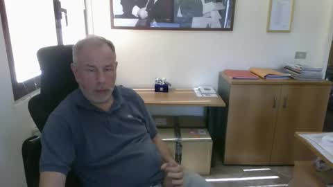 Snapshot of aleandela chatting on May 2026 02:22:02 PM aleandela online show from May 2026 02:22:02 PM