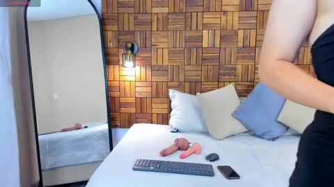 Snapshot of aleessiia chatting on April 2026 02:33:02 PM alessia online show from April 2026 02:33:02 PM