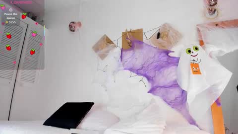 aleexiiaa online show from October 2025 01:45:01 PM