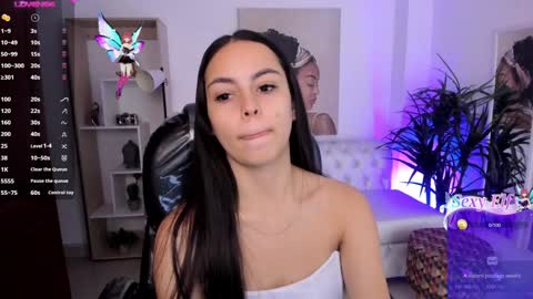 Alejandra online show from January 2025 11:58:02 AM