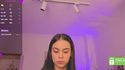 Alejandra online show from October 2025 11:29:01 AM