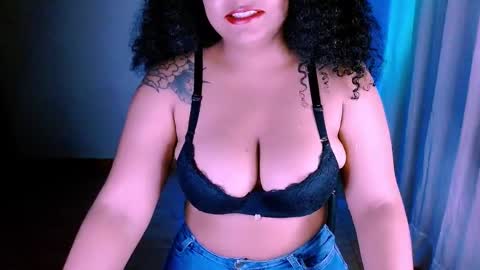 Alejandra  online show from February 2025 11:36:01 PM