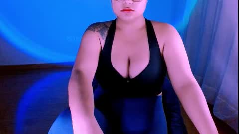 Alejandra  online show from September 2025 05:44:01 AM