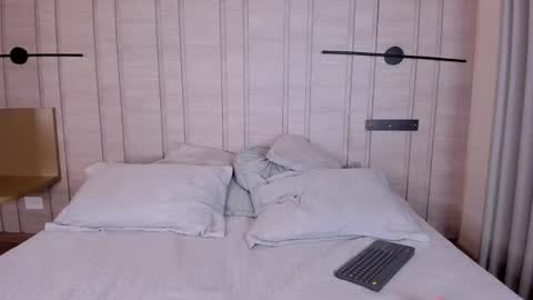 alejandra_marin_ online show from May 2026 03:15:01 AM