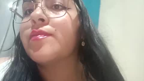 Snapshot of alejandraa_33 chatting on June 2026 09:45:01 AM Alejandra online show from June 2026 09:45:01 AM