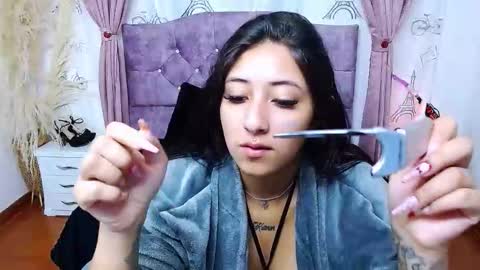 Snapshot of alejandracastr chatting on October 2025 11:33:02 AM ALEJANDRA online show from October 2025 11:33:02 AM