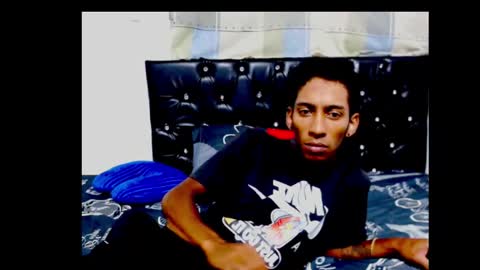 alejandrito_king online show from November 2025 06:30:01 AM