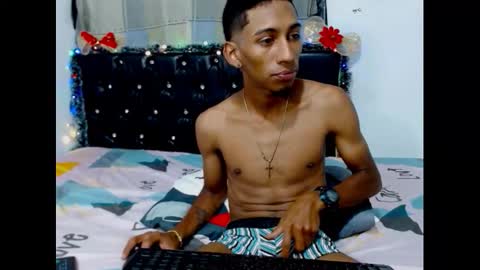 alejandrito_king online show from December 2025 05:35:02 AM