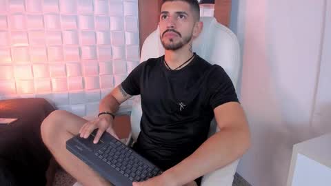 Alejo  online show from October 2025 02:50:02 AM