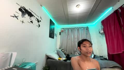 Snapshot of alejo_cute chatting on June 2026 01:17:02 PM alejo_cute online show from June 2026 01:17:02 PM