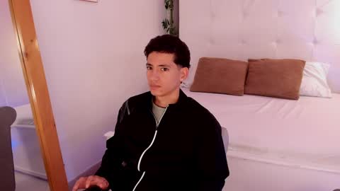 alejo_exotic online show from June 2026 01:11:01 PM