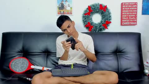 alejo peverell online show from December 2024 09:24:02 PM