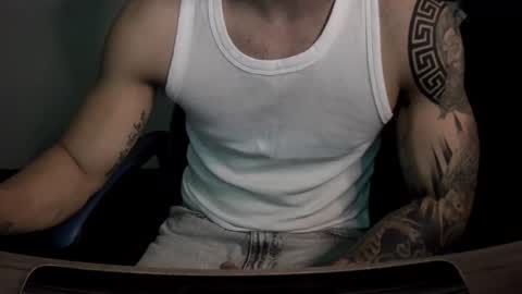 alejoduarte16 online show from November 2025 05:24:01 PM