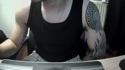 Snapshot of alejoduarte16 chatting on June 2026 08:22:02 PM alejoduarte16 online show from June 2026 08:22:02 PM
