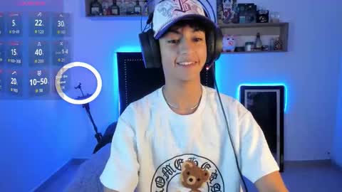 alejo online show from November 2025 03:49:01 AM