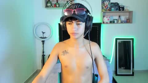 alejo online show from November 2025 12:54:02 AM