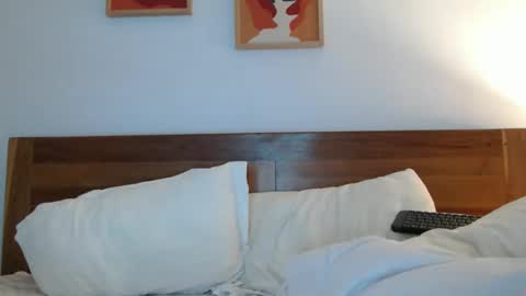 Aleks -  online show from April 2026 11:06:01 PM