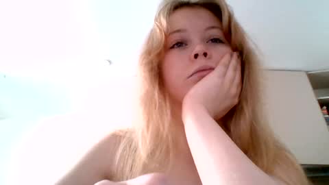 Snapshot of aleksa_angel chatting on June 2026 08:16:01 AM aleksa angel online show from June 2026 08:16:01 AM