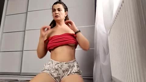 aleksafalii online show from November 2025 11:22:01 AM