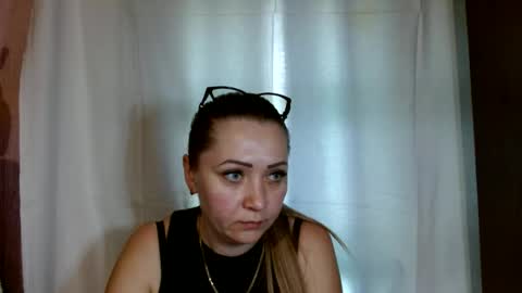 Snapshot of aleksandra33 chatting on June 2026 10:57:02 AM aleksandra33 online show from June 2026 10:57:02 AM