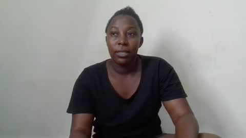 Snapshot of alesha_ chatting on February 2025 10:17:02 AM Noreen Kennth and Emilly online show from February 2025 10:17:02 AM