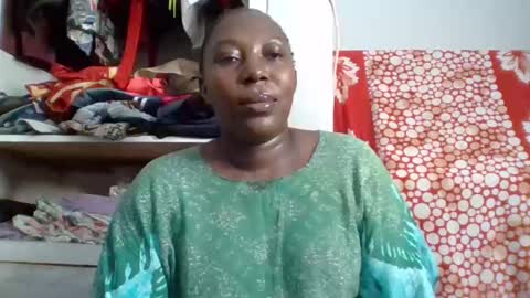 Snapshot of alesha_ chatting on November 2025 06:37:02 AM Noreen Kennth and Emilly online show from November 2025 06:37:02 AM