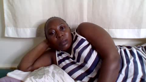 Snapshot of alesha_ chatting on July 2026 05:27:01 PM Noreen Kennth and Emilly online show from July 2026 05:27:01 PM