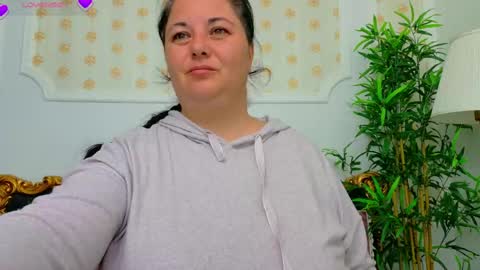 alesha_arabian_ online show from April 2026 04:04:01 AM