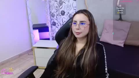 Snapshot of alesia_tay chatting on June 2026 12:39:01 PM alesia_tay online show from June 2026 12:39:01 PM