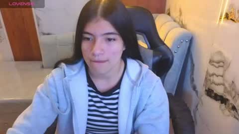 Snapshot of alesia_v chatting on July 2026 03:14:02 AM Live 1000pm 600am COLOMBIAN HOUR online show from July 2026 03:14:02 AM